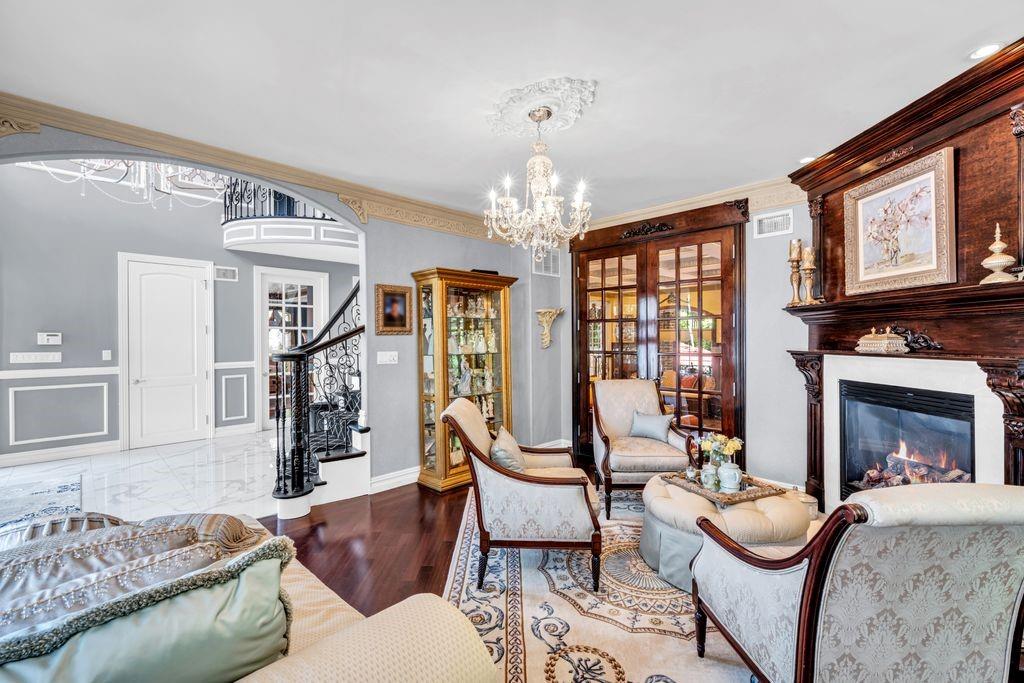 18 Ivan Court Prince's Bay Staten Island NY 10309