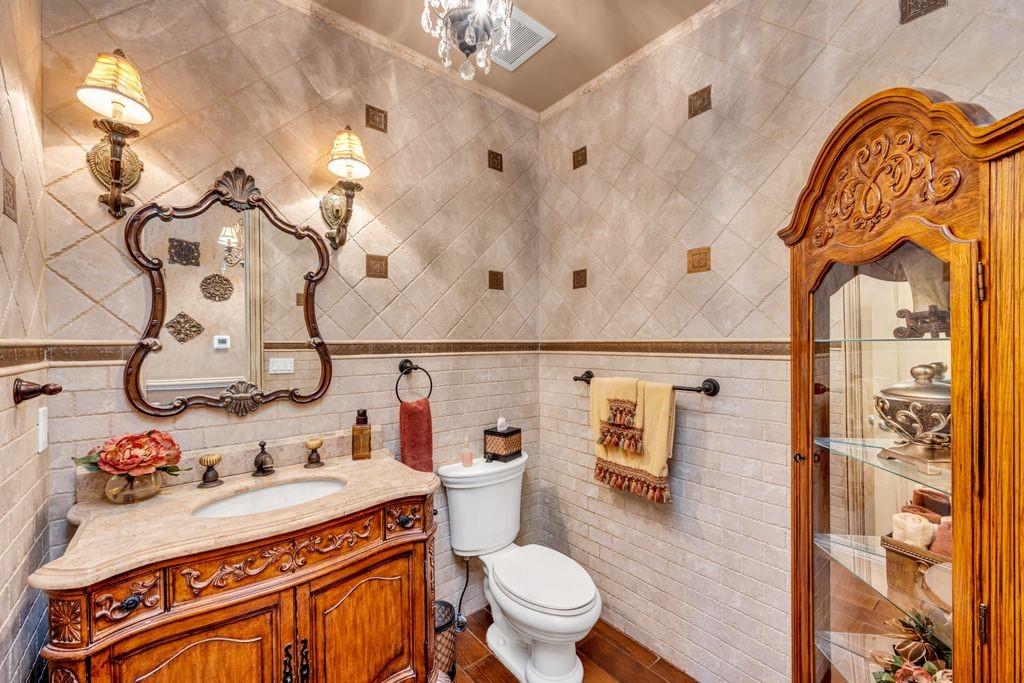 18 Ivan Court Prince's Bay Staten Island NY 10309