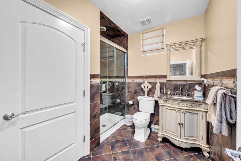 18 Ivan Court Prince's Bay Staten Island NY 10309