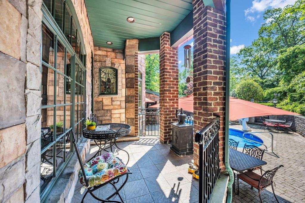 18 Ivan Court Prince's Bay Staten Island NY 10309
