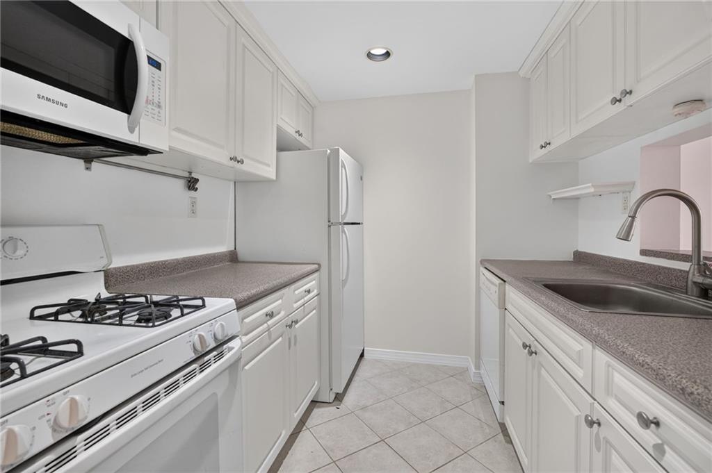 40 Bay Ridge Avenue Bay Ridge Brooklyn NY 11220
