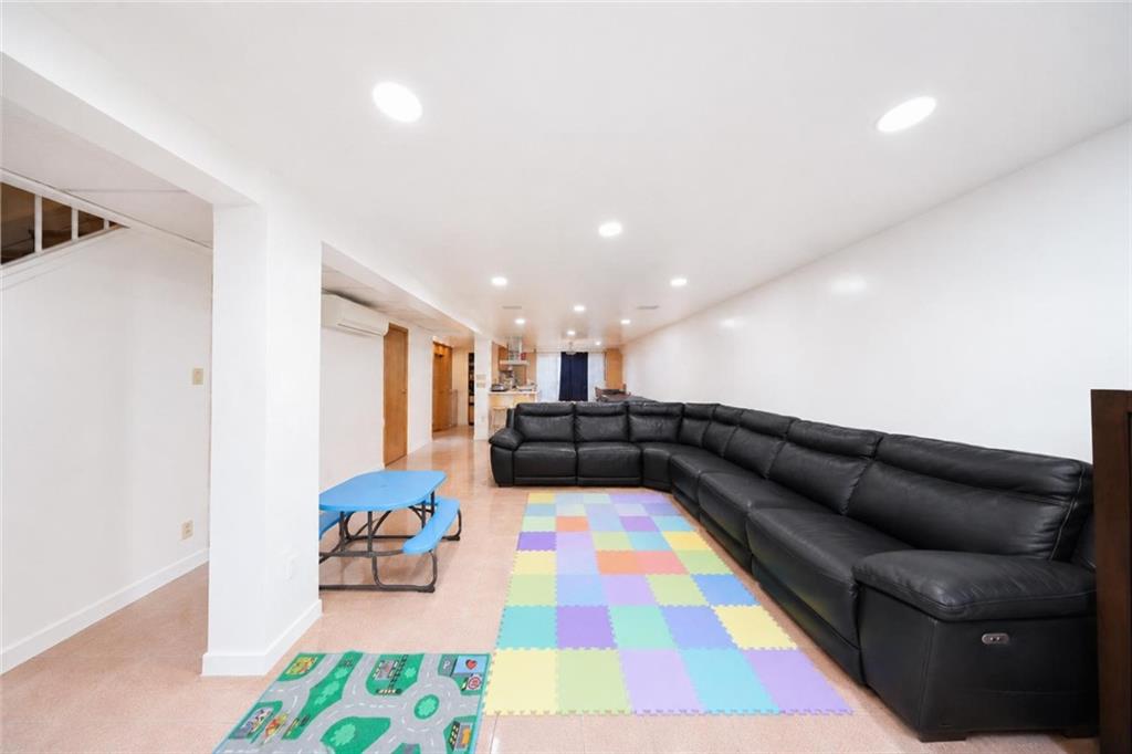 1432 70th Street Dyker Heights Brooklyn NY 11228