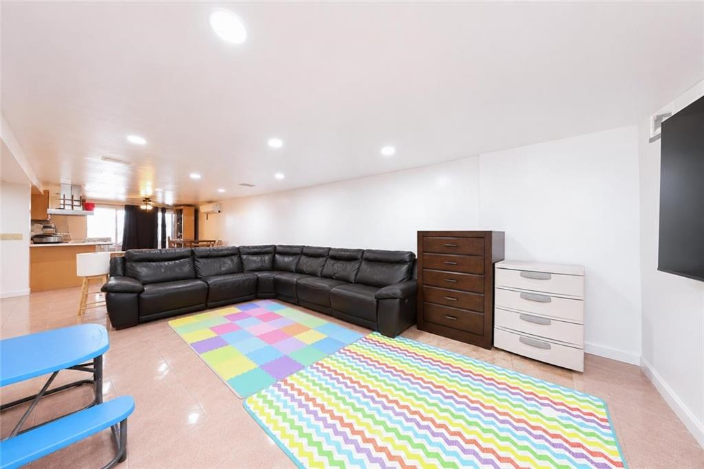 1432 70th Street Dyker Heights Brooklyn NY 11228