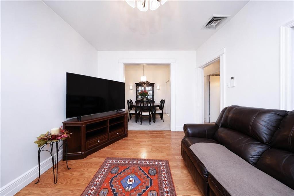 1432 70th Street Dyker Heights Brooklyn NY 11228