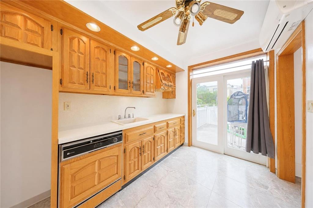 1432 70th Street Dyker Heights Brooklyn NY 11228