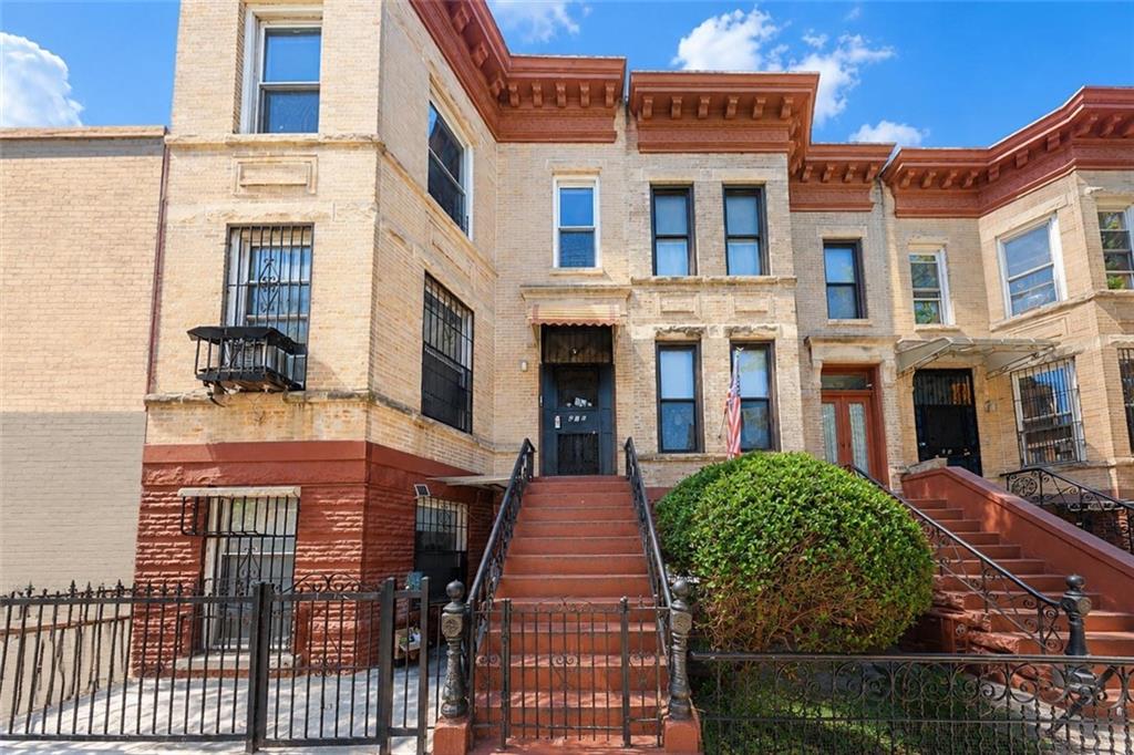 472 57th Street Sunset Park Brooklyn NY 11220