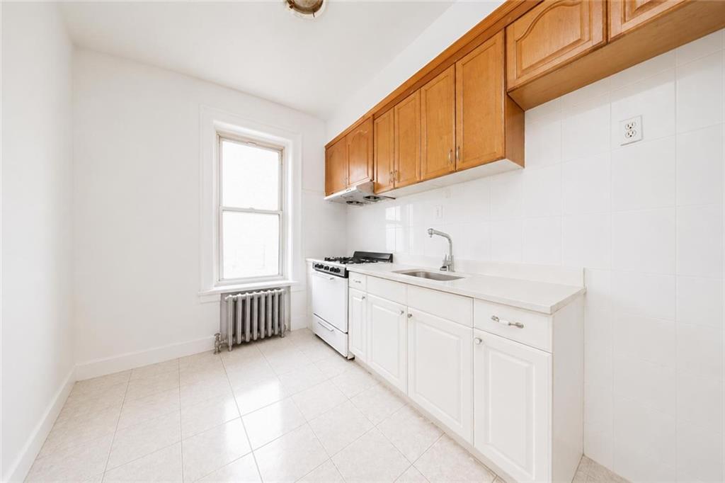 472 57th Street Sunset Park Brooklyn NY 11220