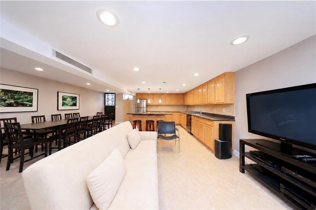 2438 East 27th Street Sheepshead Bay Brooklyn NY 11235