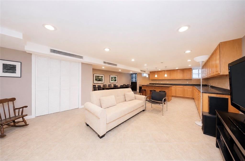 2438 East 27th Street Sheepshead Bay Brooklyn NY 11235