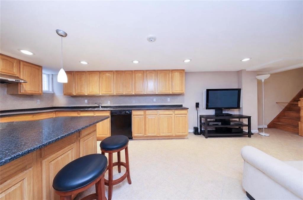 2438 East 27th Street Sheepshead Bay Brooklyn NY 11235