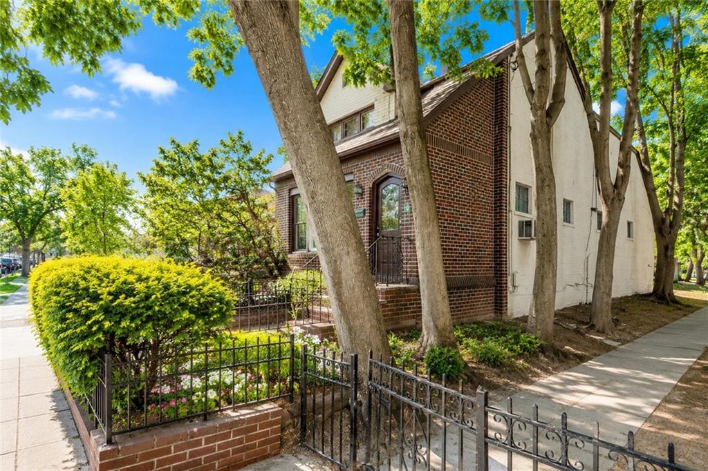 42 89th Street Bay Ridge Brooklyn NY 11209
