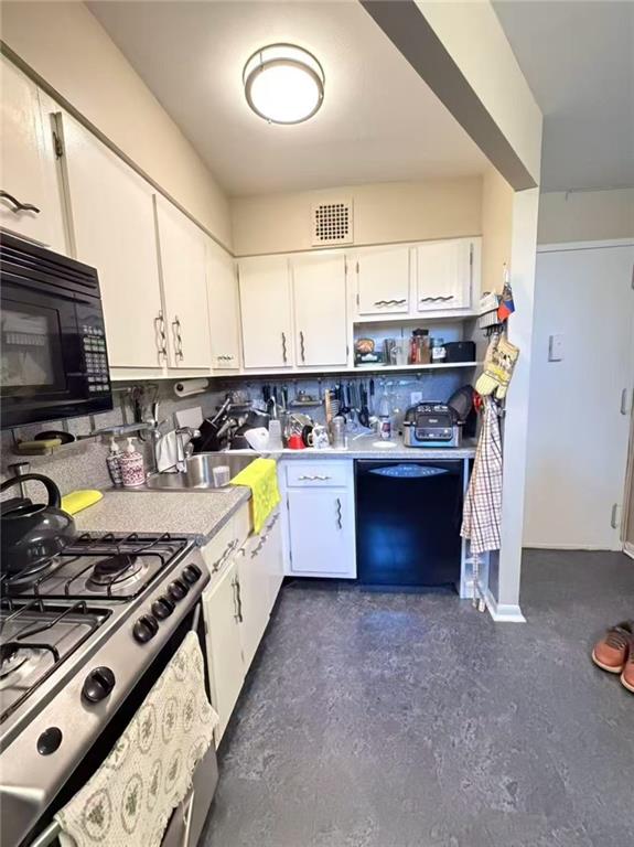 175 Zoe Street Grant City Staten Island NY 10305