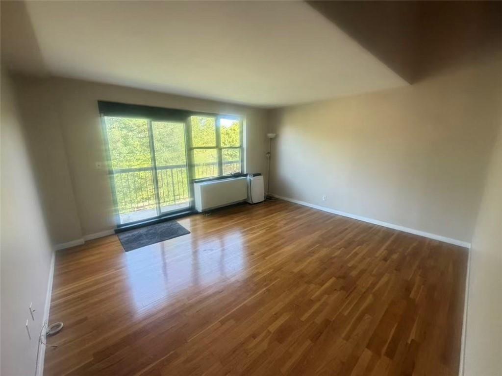 175 Zoe Street Grant City Staten Island NY 10305