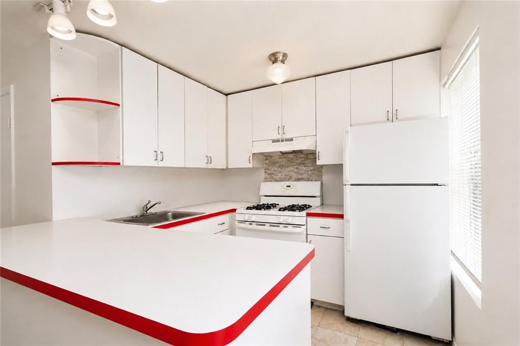 560 Henry Street Carroll Gardens Brooklyn NY 11231