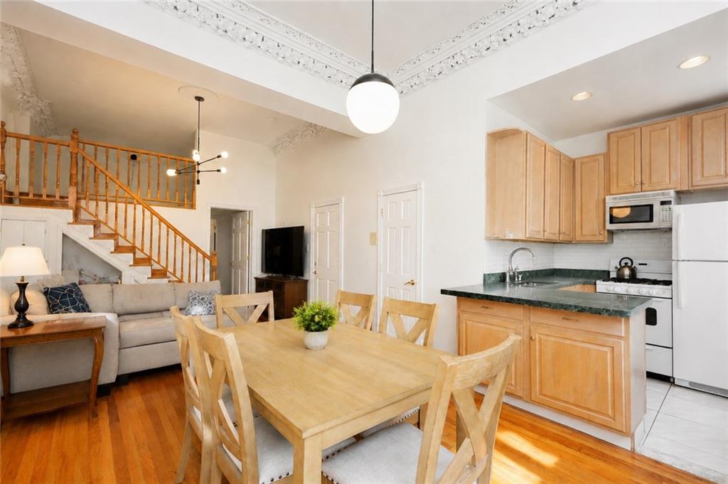 560 Henry Street Carroll Gardens Brooklyn NY 11231