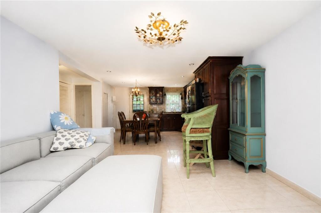 560 Henry Street Carroll Gardens Brooklyn NY 11231