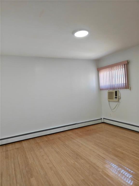 82 LANTERN Road Out of NYC Hicksville NY 11801