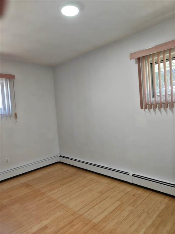 82 LANTERN Road Out of NYC Hicksville NY 11801