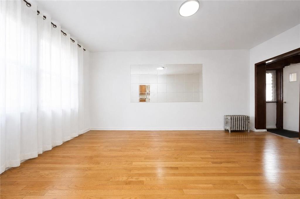 30 W End #6 Avenue Manhattan Beach Brooklyn NY 11235