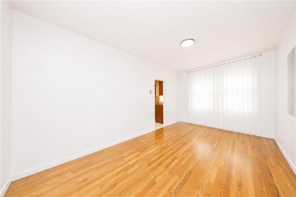 30 W End #6 Avenue Manhattan Beach Brooklyn NY 11235