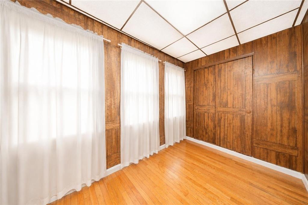 30 W End #6 Avenue Manhattan Beach Brooklyn NY 11235