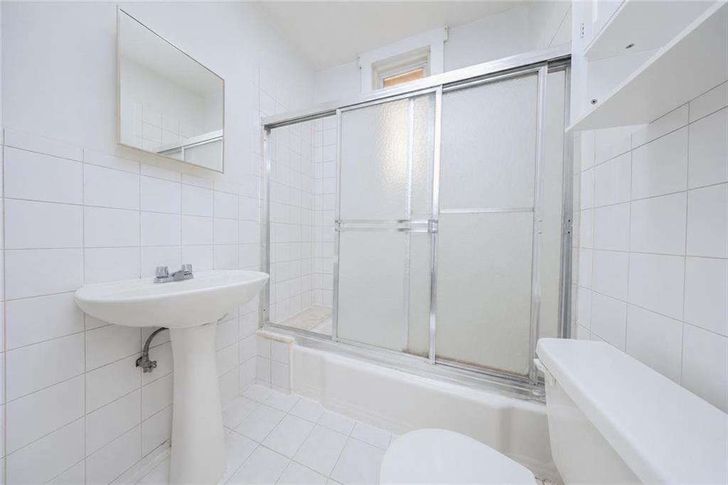 30 W End #6 Avenue Manhattan Beach Brooklyn NY 11235