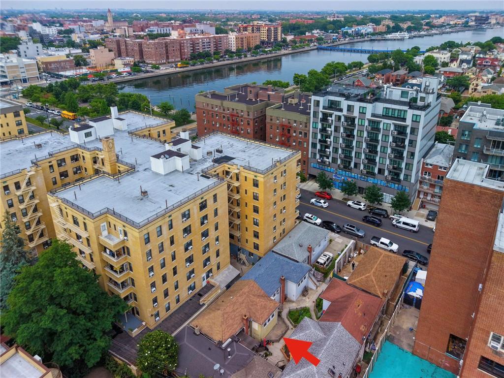 30 W End #6 Avenue Manhattan Beach Brooklyn NY 11235