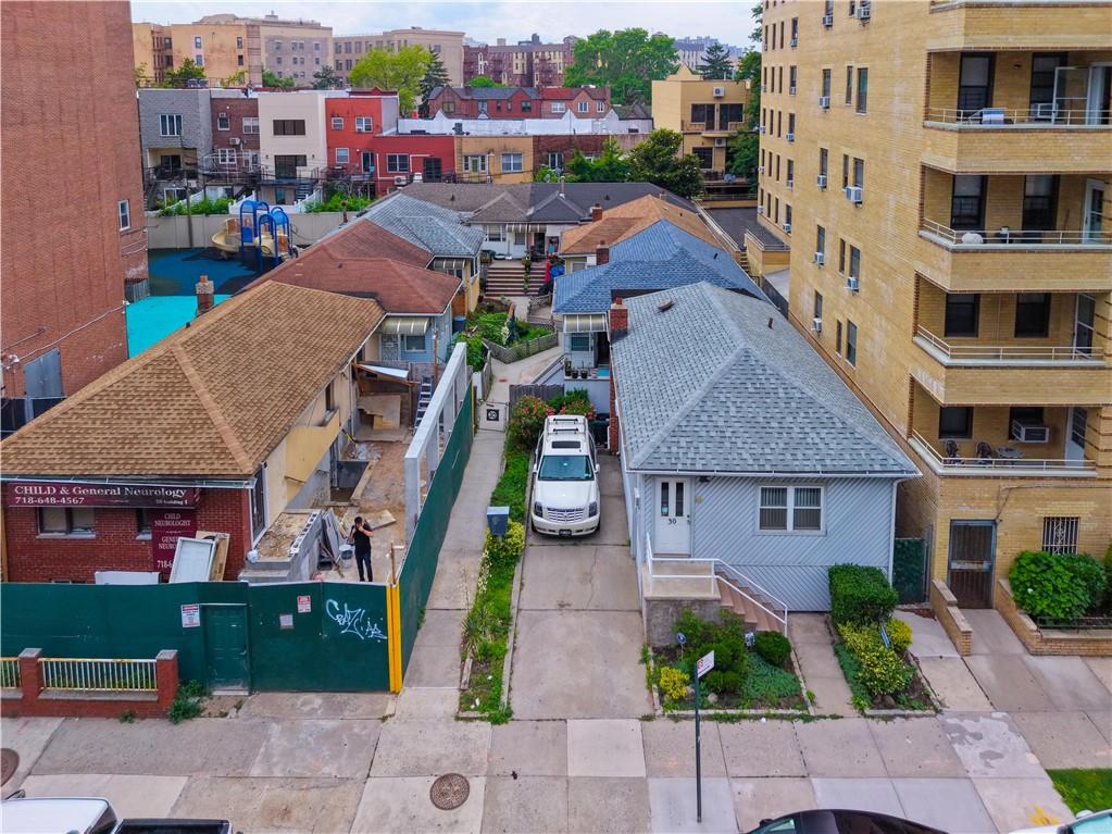 30 W End #6 Avenue Manhattan Beach Brooklyn NY 11235