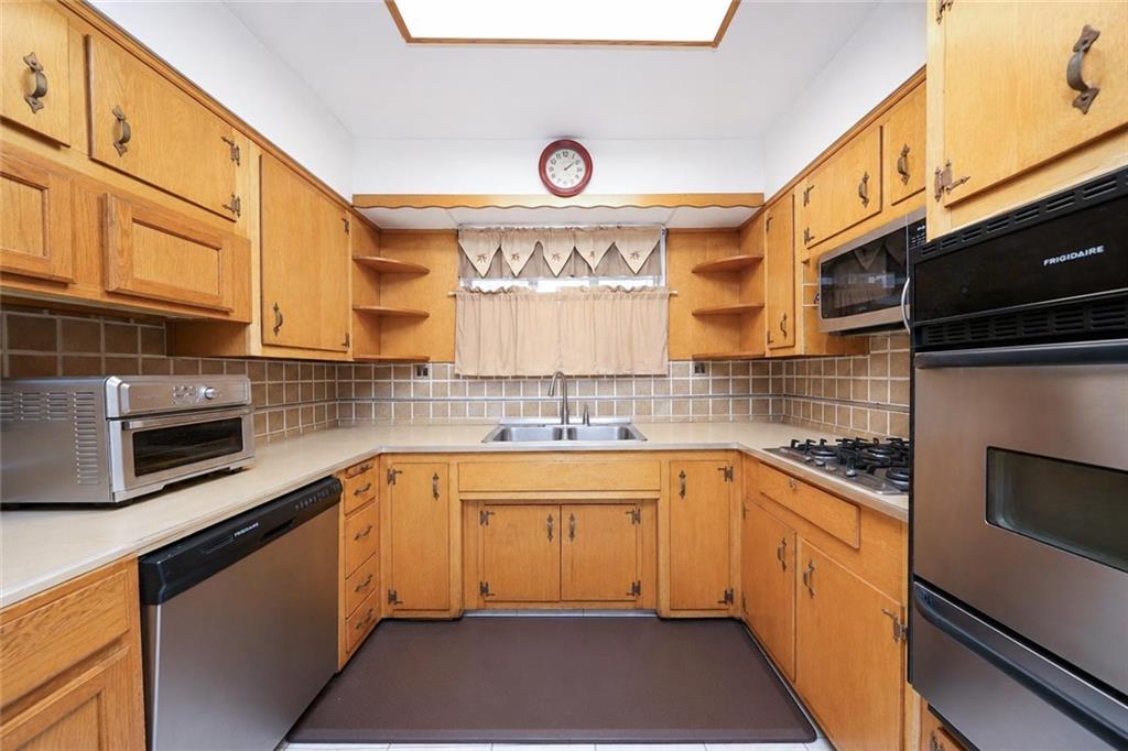 1735 70th Street Bensonhurst Brooklyn NY 11204