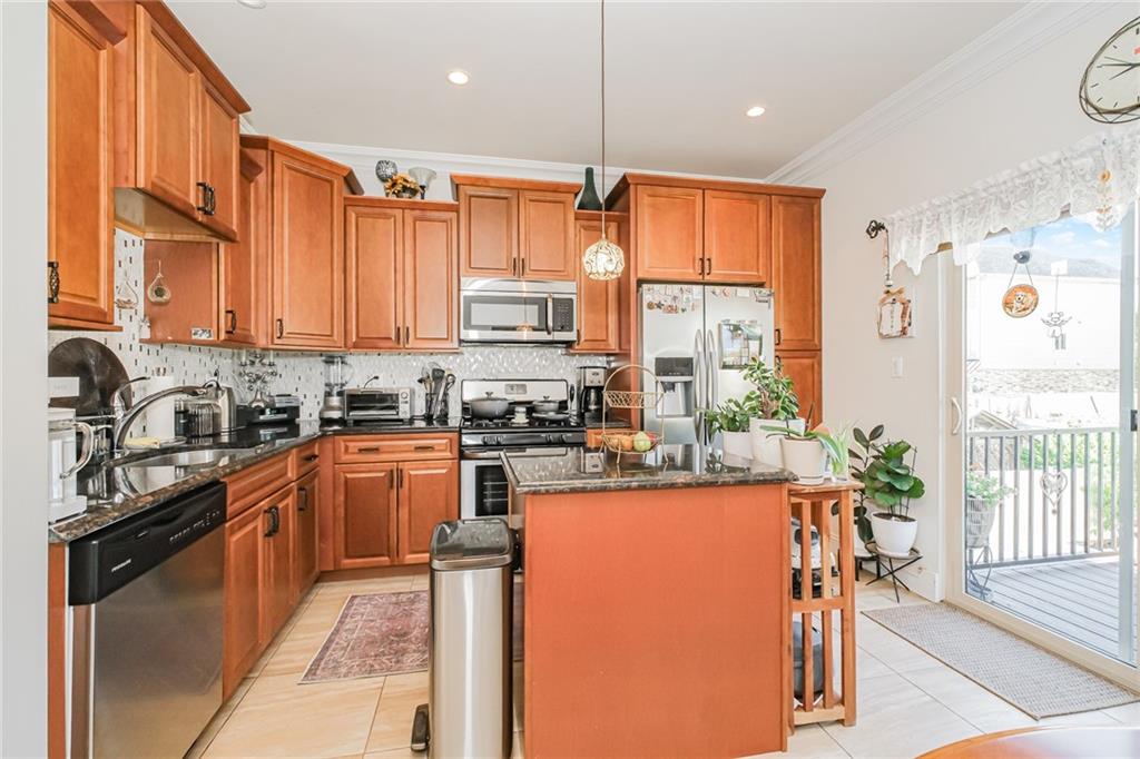 300 Lamberts Lane Graniteville Brooklyn NY 10314