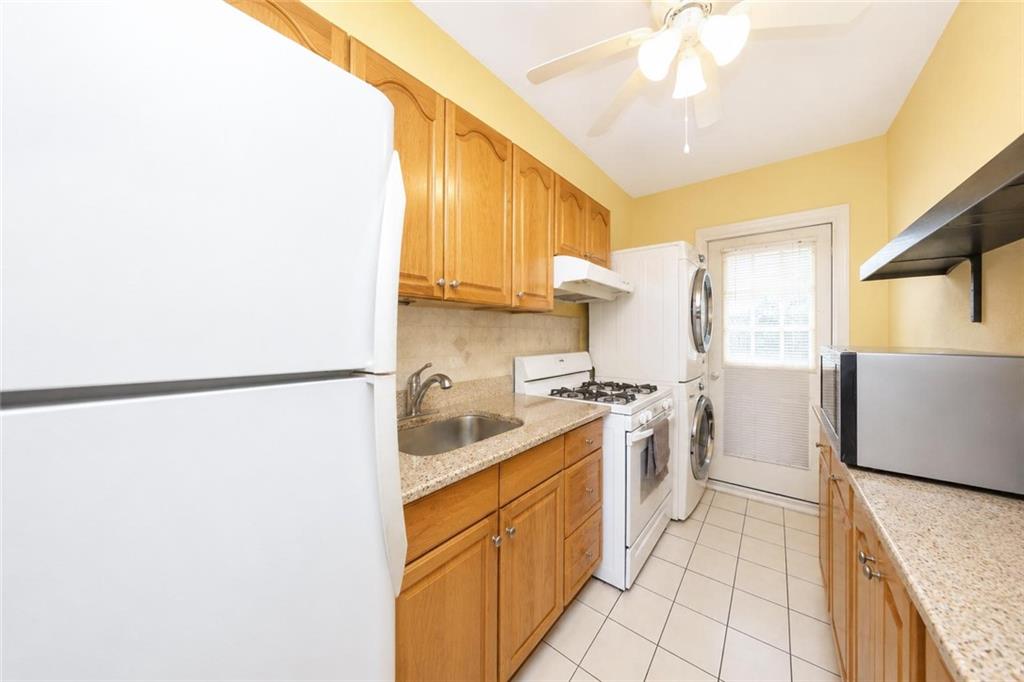 251 Bay 19th Street Bath Beach Brooklyn NY 11214