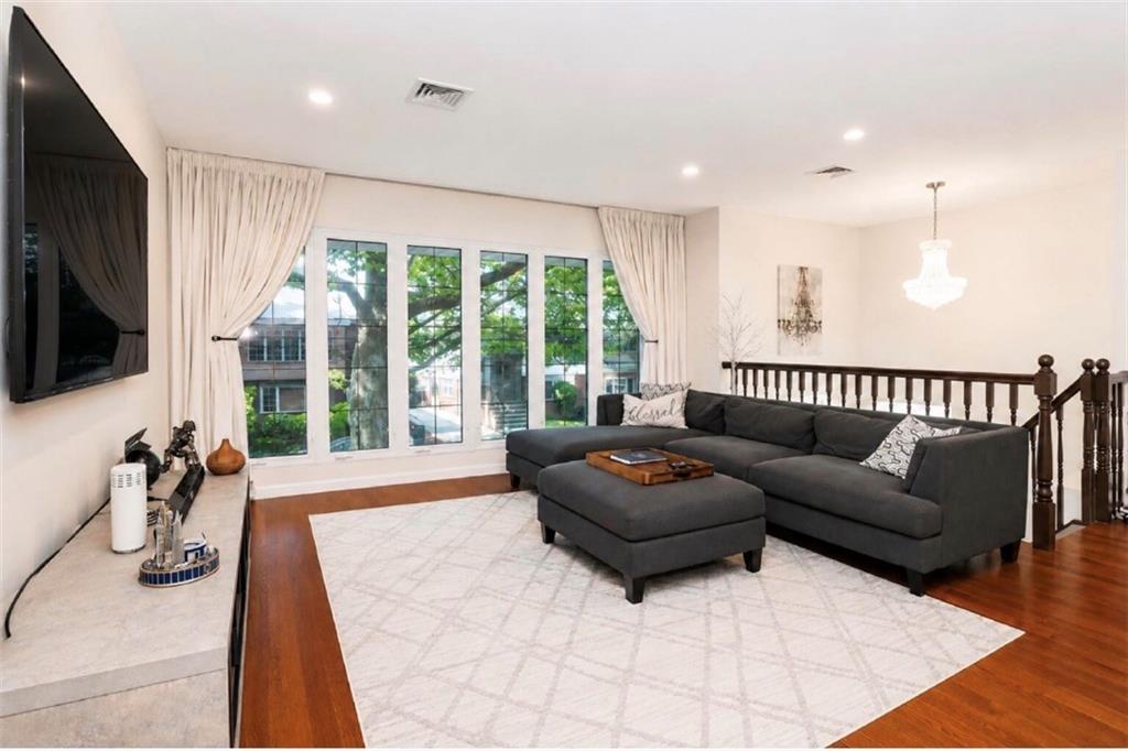 2209 East 57th Place Mill Basin Brooklyn NY 11234