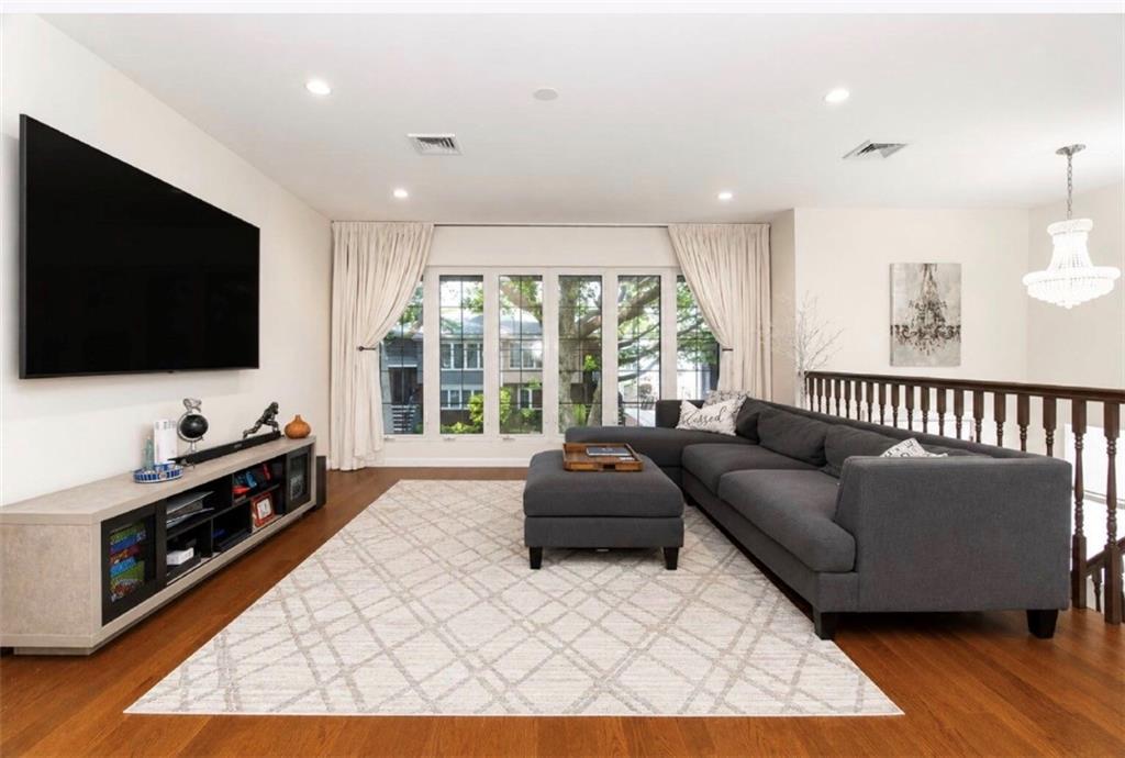 2209 East 57th Place Mill Basin Brooklyn NY 11234