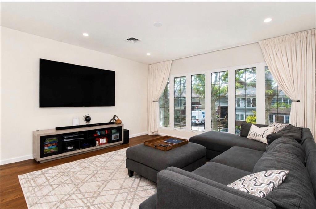 2209 East 57th Place Mill Basin Brooklyn NY 11234