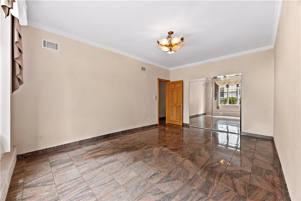 34 Amherst Street Manhattan Beach Brooklyn NY 11235