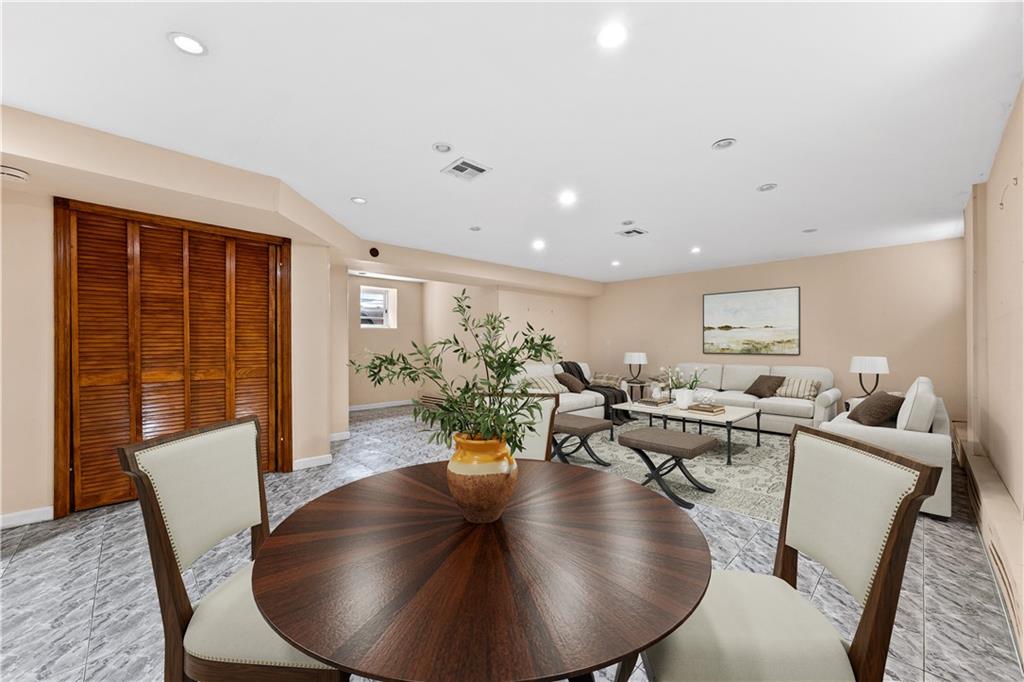 34 Amherst Street Manhattan Beach Brooklyn NY 11235