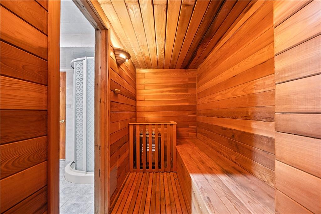 34 Amherst Street Manhattan Beach Brooklyn NY 11235
