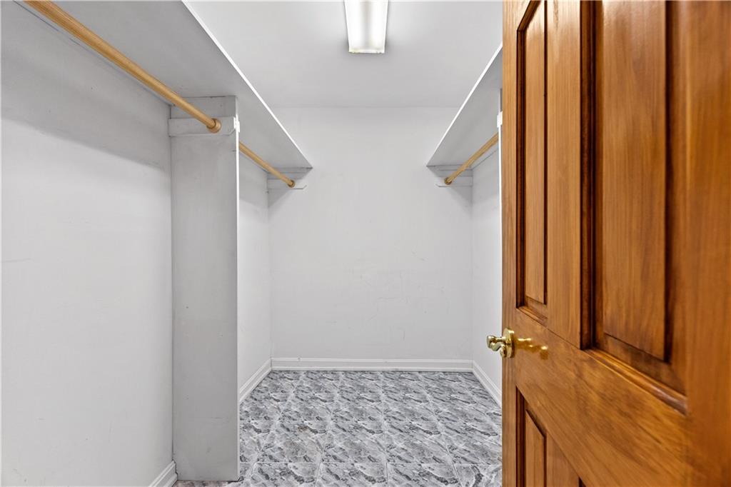 34 Amherst Street Manhattan Beach Brooklyn NY 11235