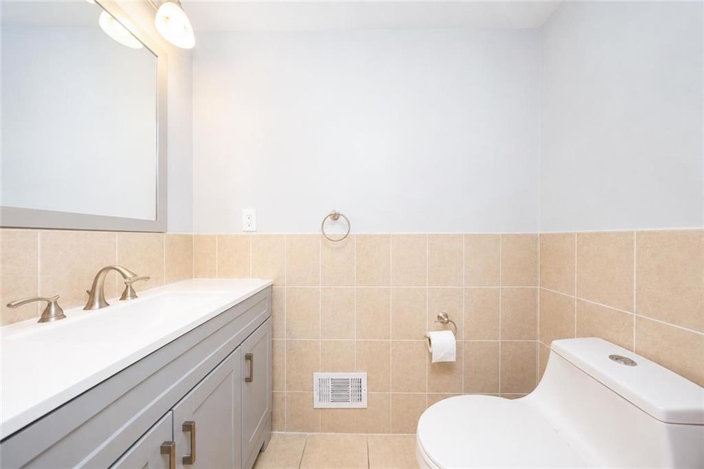 170 Maryland Avenue Rosebank Staten Island NY 10305