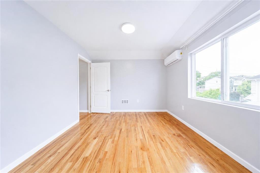 170 Maryland Avenue Rosebank Staten Island NY 10305