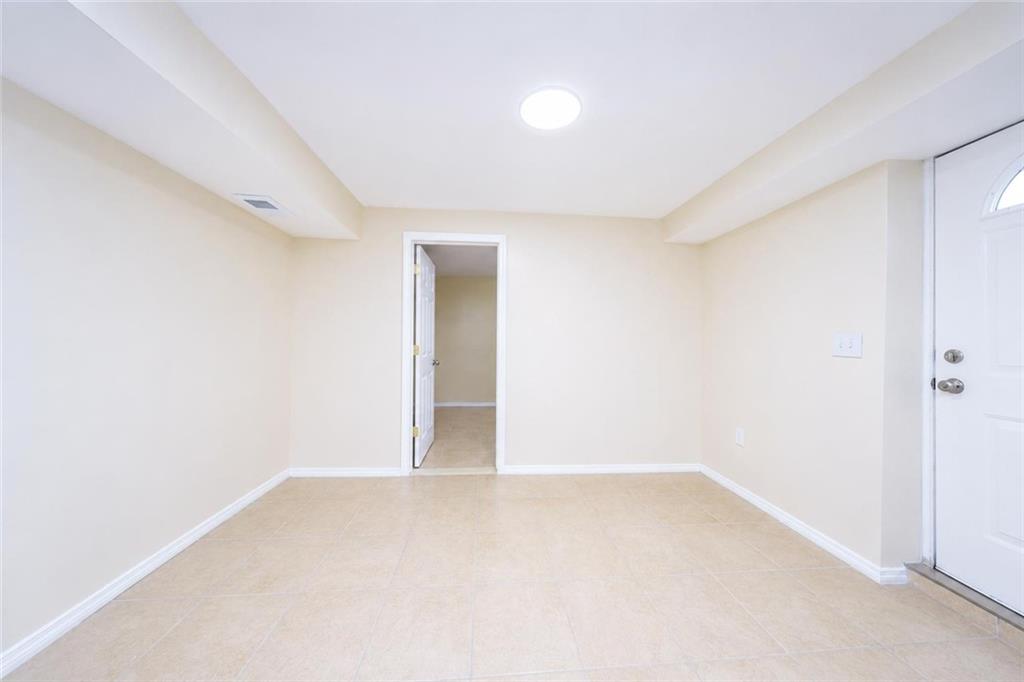 170 Maryland Avenue Rosebank Staten Island NY 10305