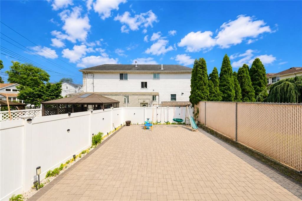 170 Maryland Avenue Rosebank Staten Island NY 10305