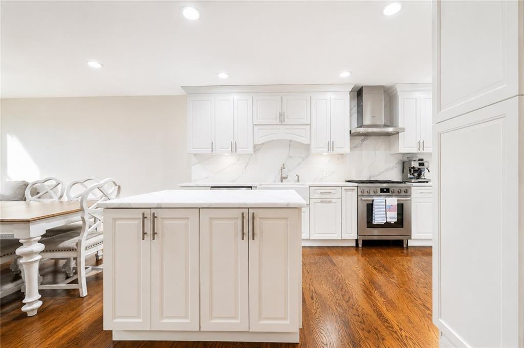 67 Claradon Lane Grasmere Staten Island NY 10305
