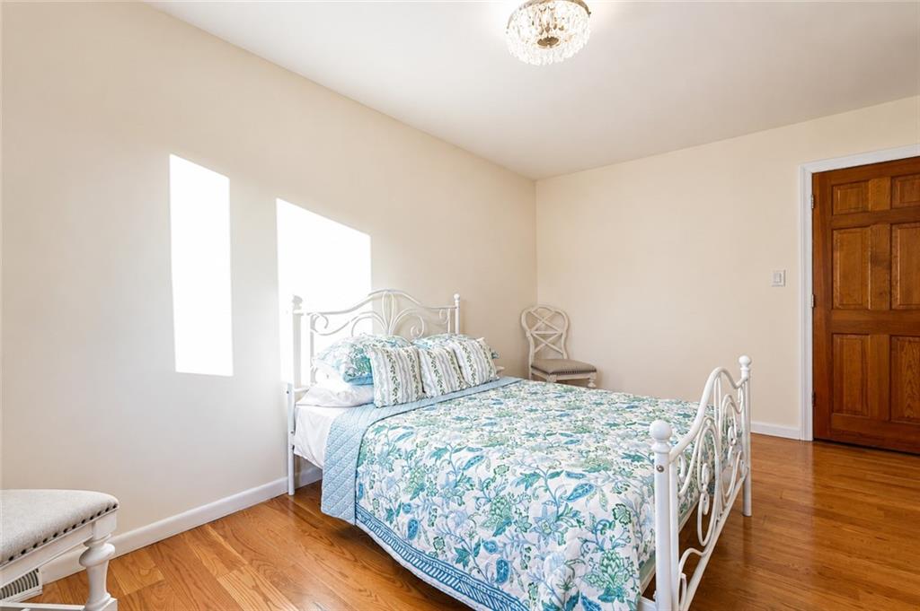 67 Claradon Lane Grasmere Staten Island NY 10305