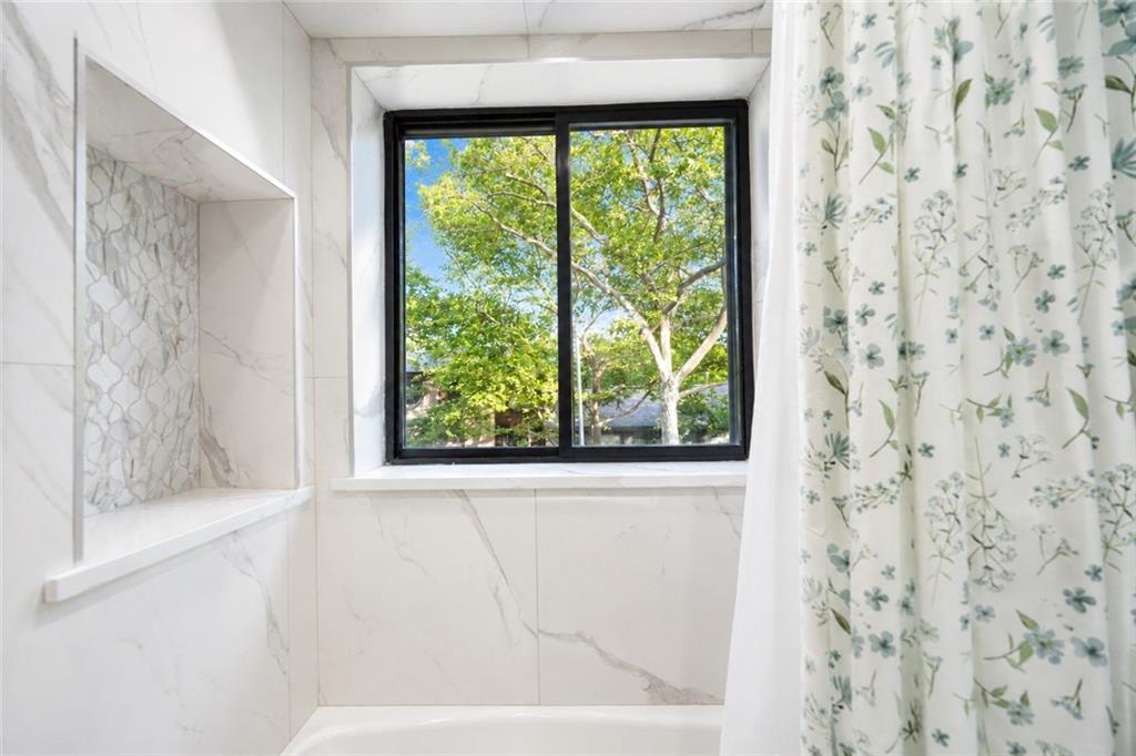 67 Claradon Lane Grasmere Staten Island NY 10305