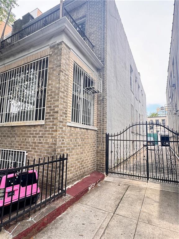 847 59th Street Sunset Park Brooklyn NY 11220