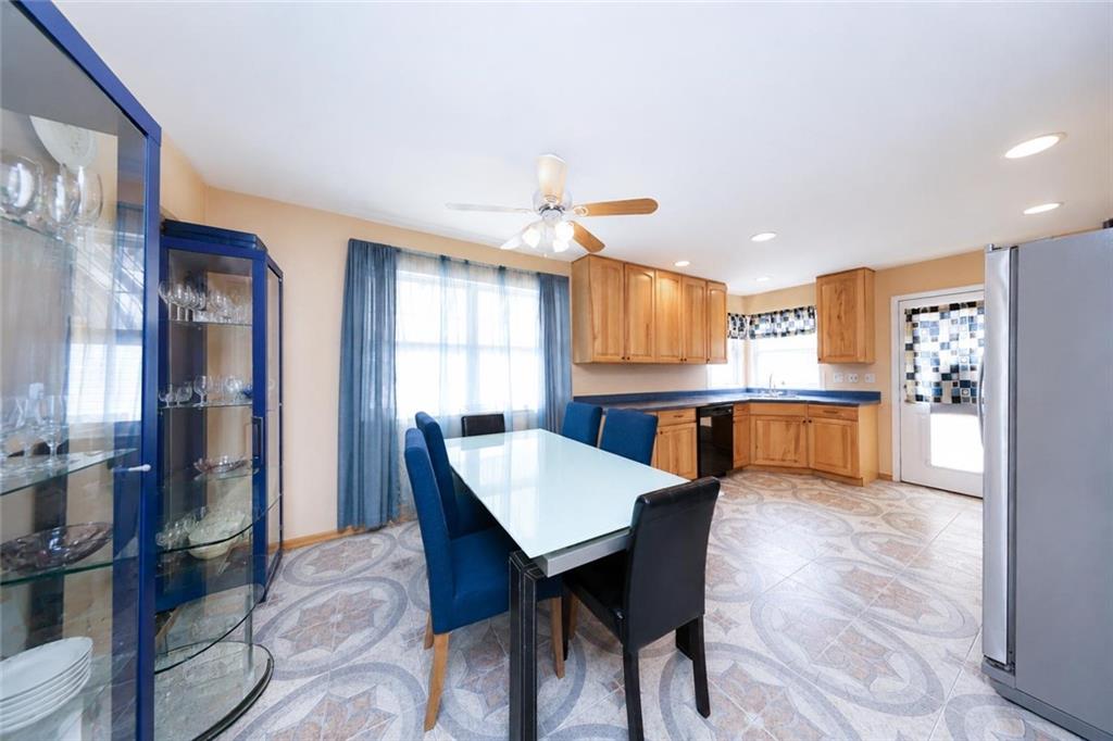 104 linwood Avenue Arrochar Brooklyn NY 10305