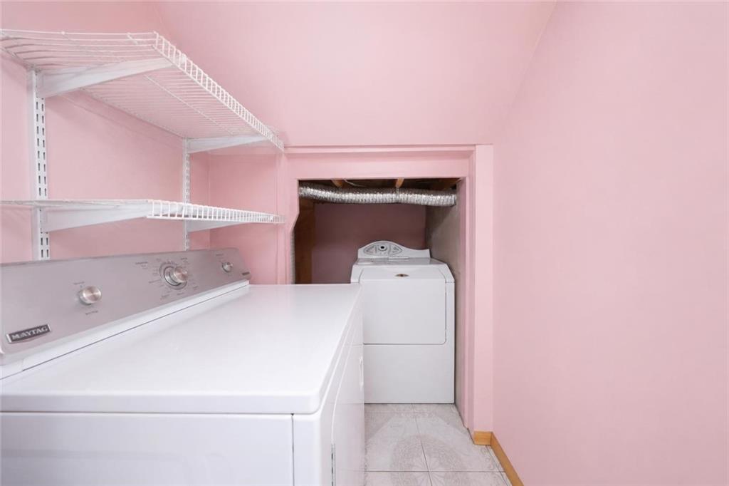104 linwood Avenue Arrochar Brooklyn NY 10305