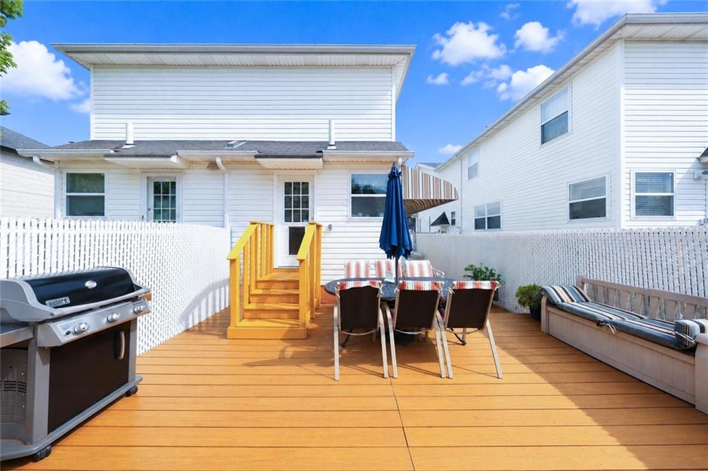 104 linwood Avenue Arrochar Brooklyn NY 10305