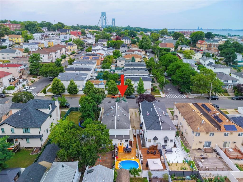 104 linwood Avenue Arrochar Brooklyn NY 10305